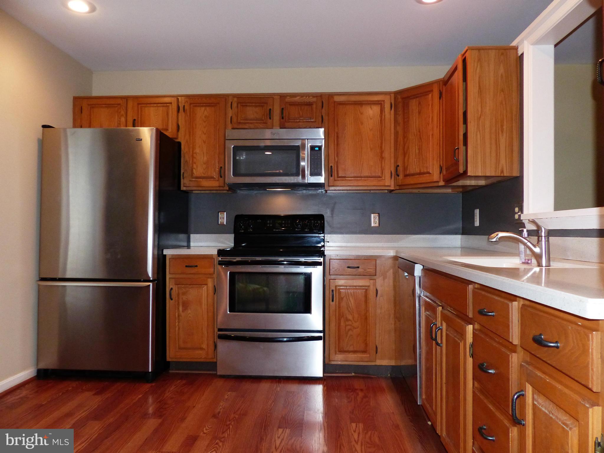 FAIR LAKES - Residential Lease