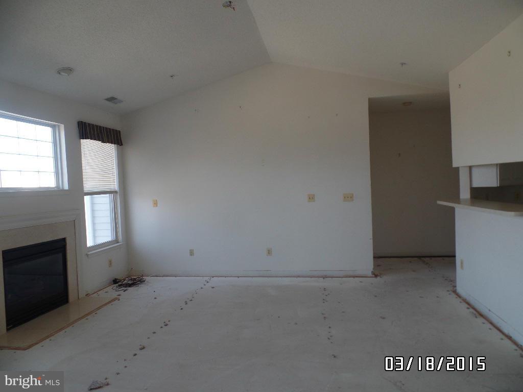 DEVON COURT - Residential