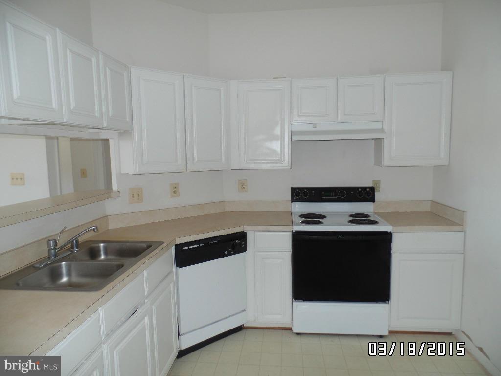 DEVON COURT - Residential