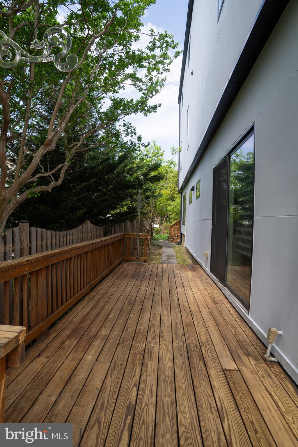 ADDISON HEIGHTS - Residential