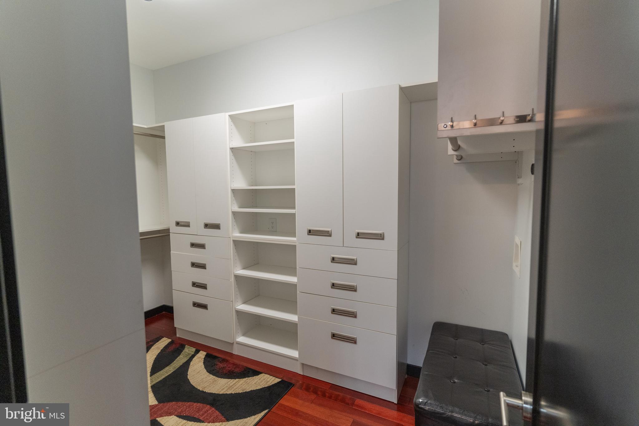 ADDISON HEIGHTS - Residential