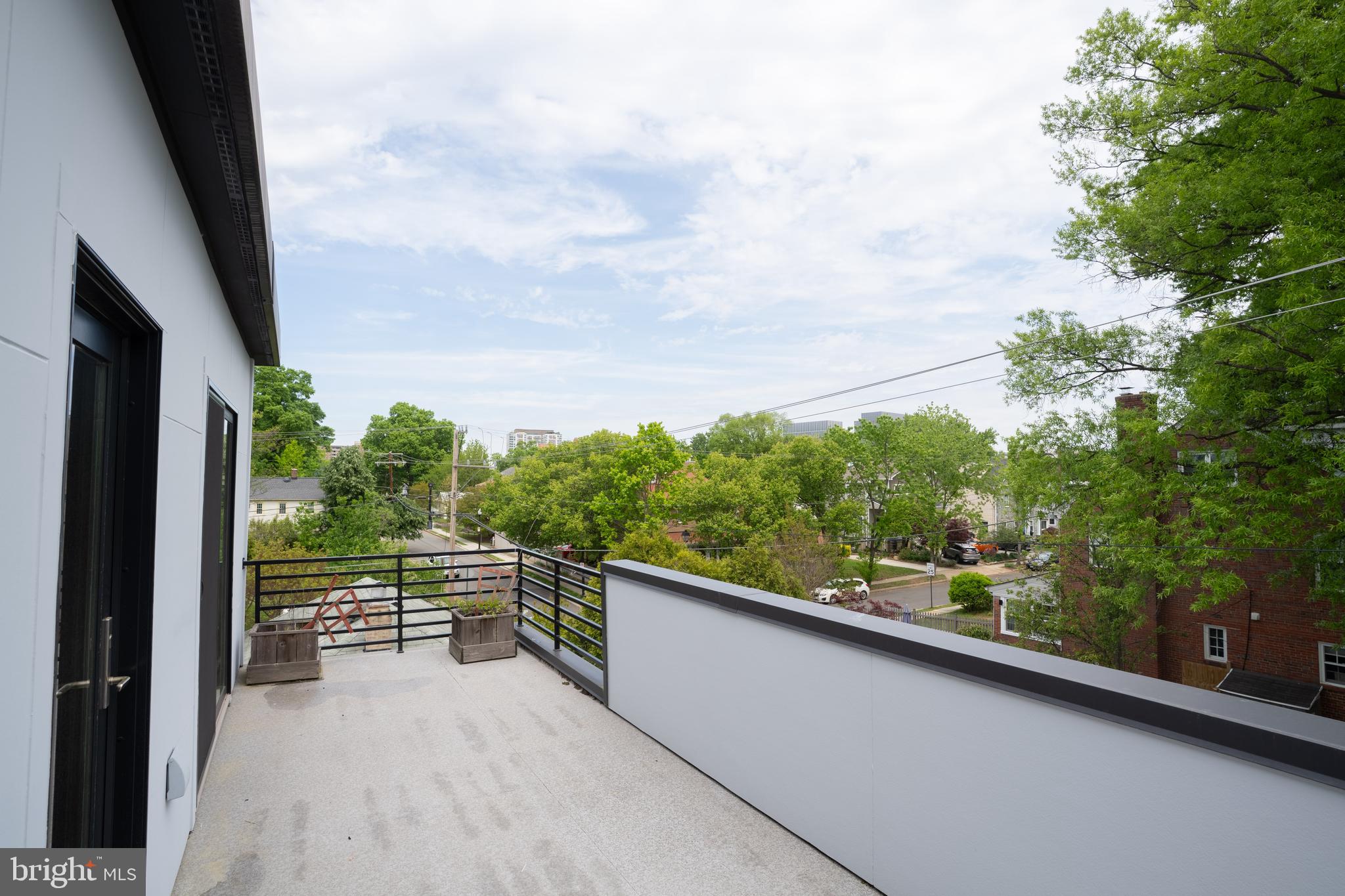 ADDISON HEIGHTS - Residential