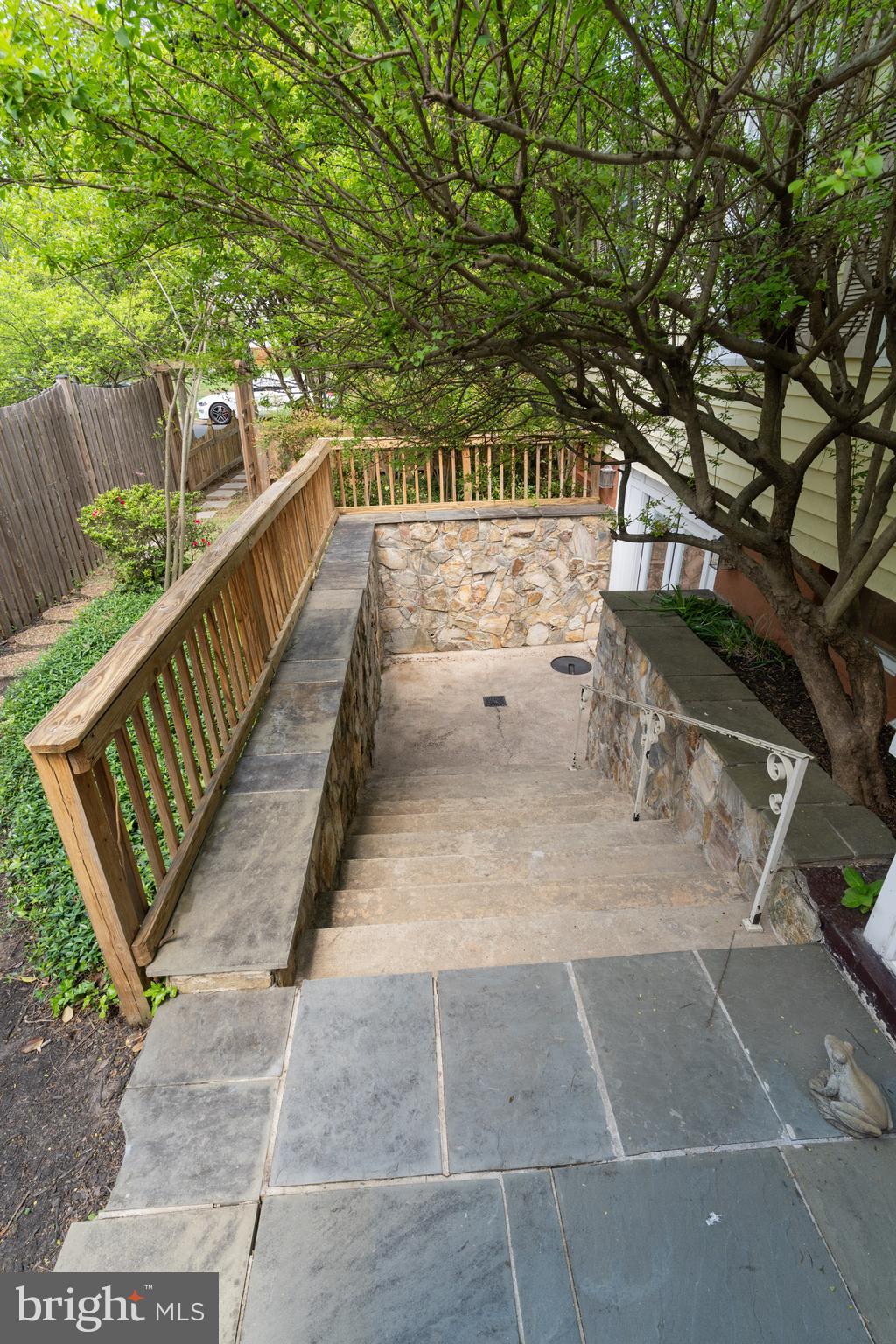 ADDISON HEIGHTS - Residential