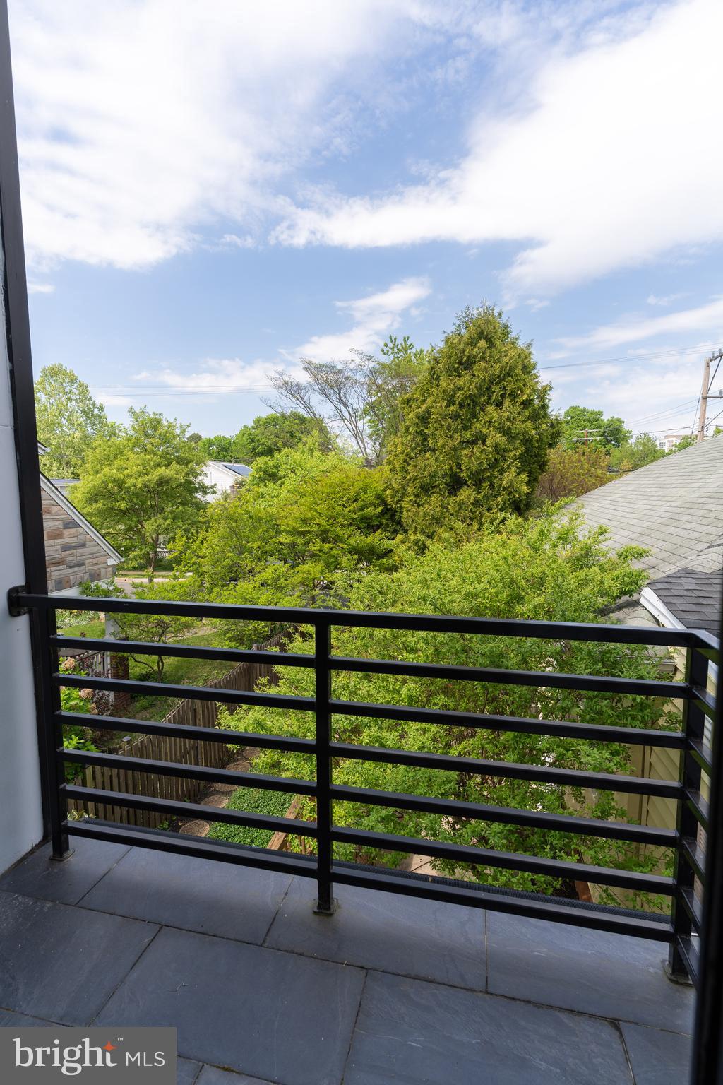 ADDISON HEIGHTS - Residential