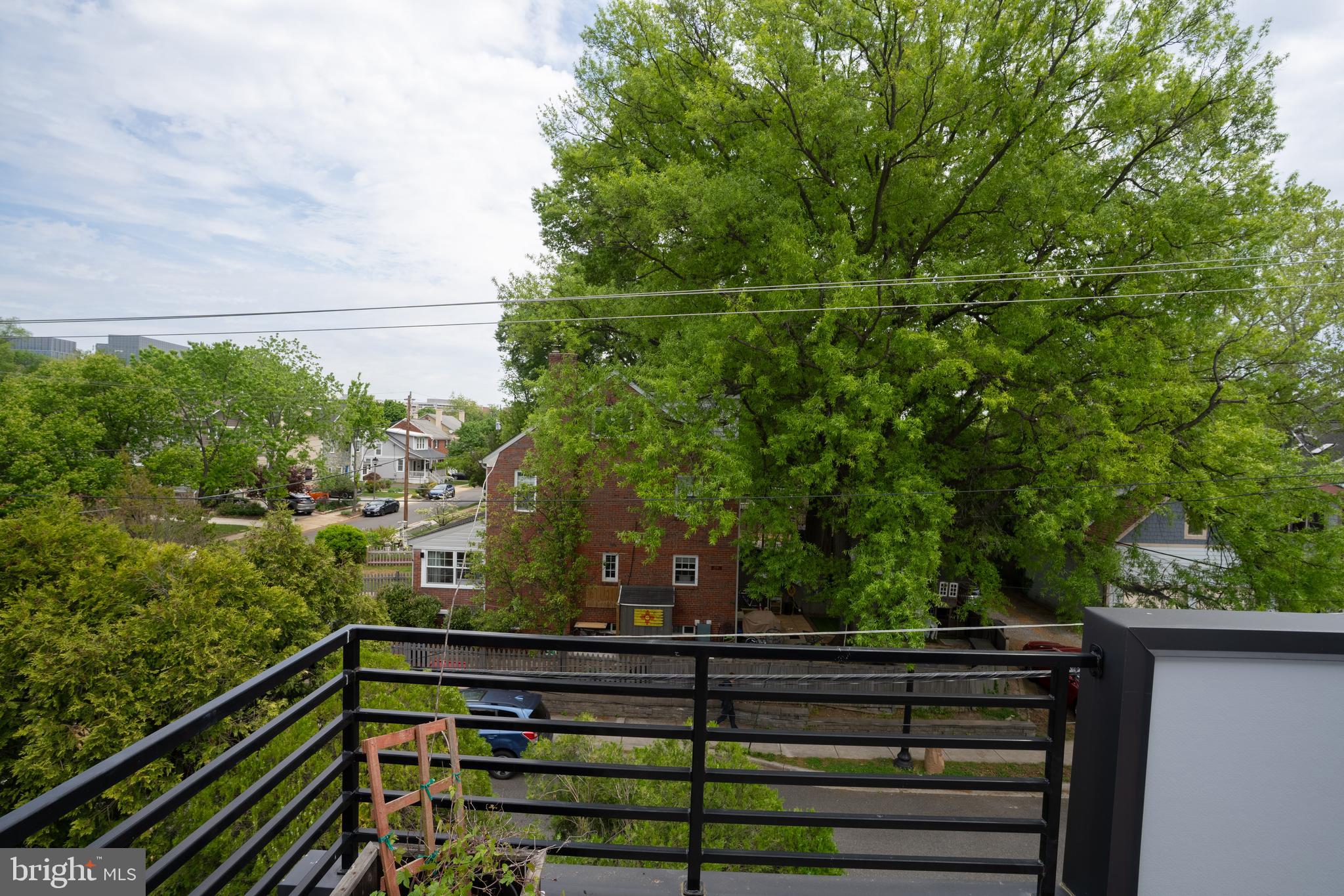 ADDISON HEIGHTS - Residential