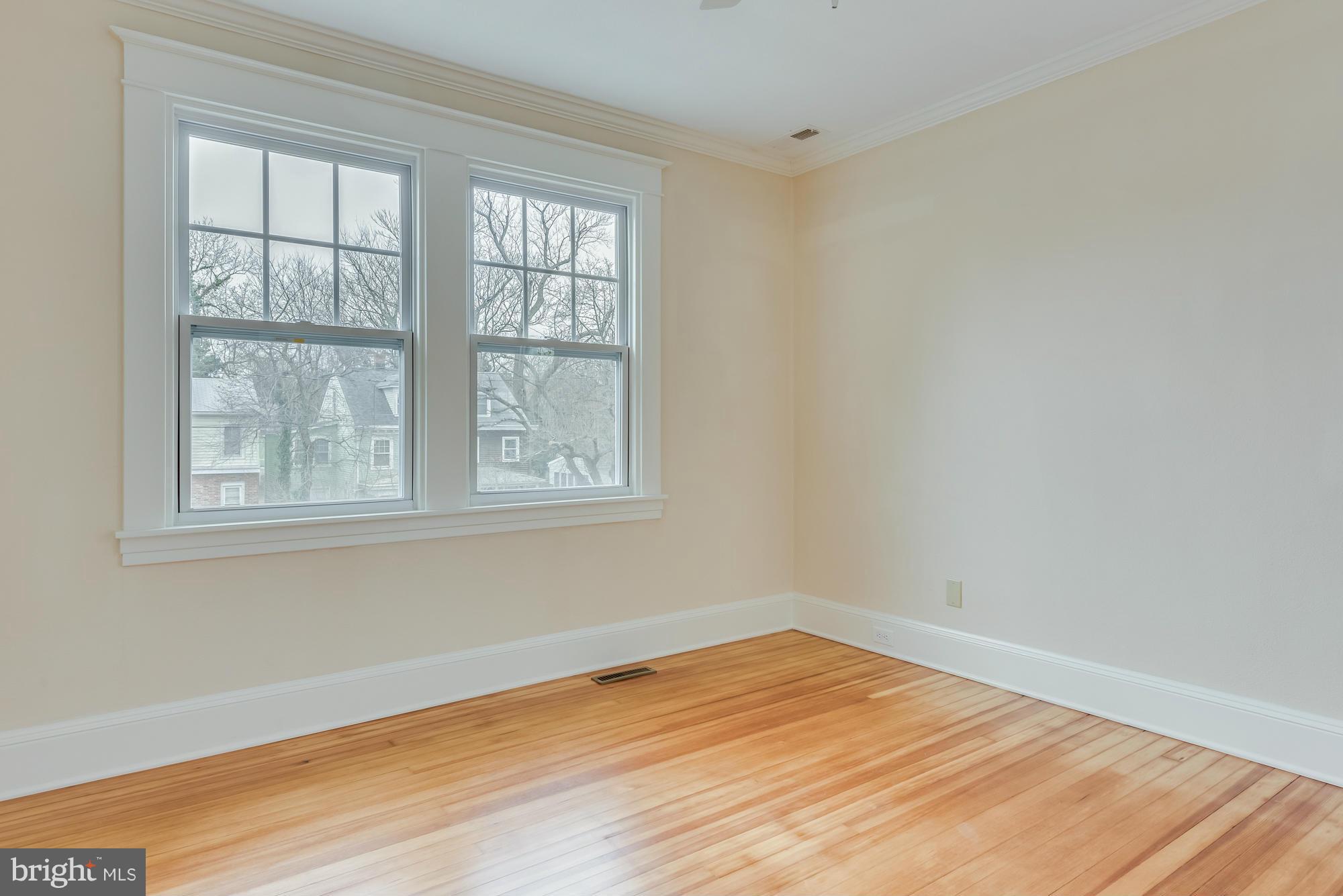 WEST ANNAPOLIS - Residential