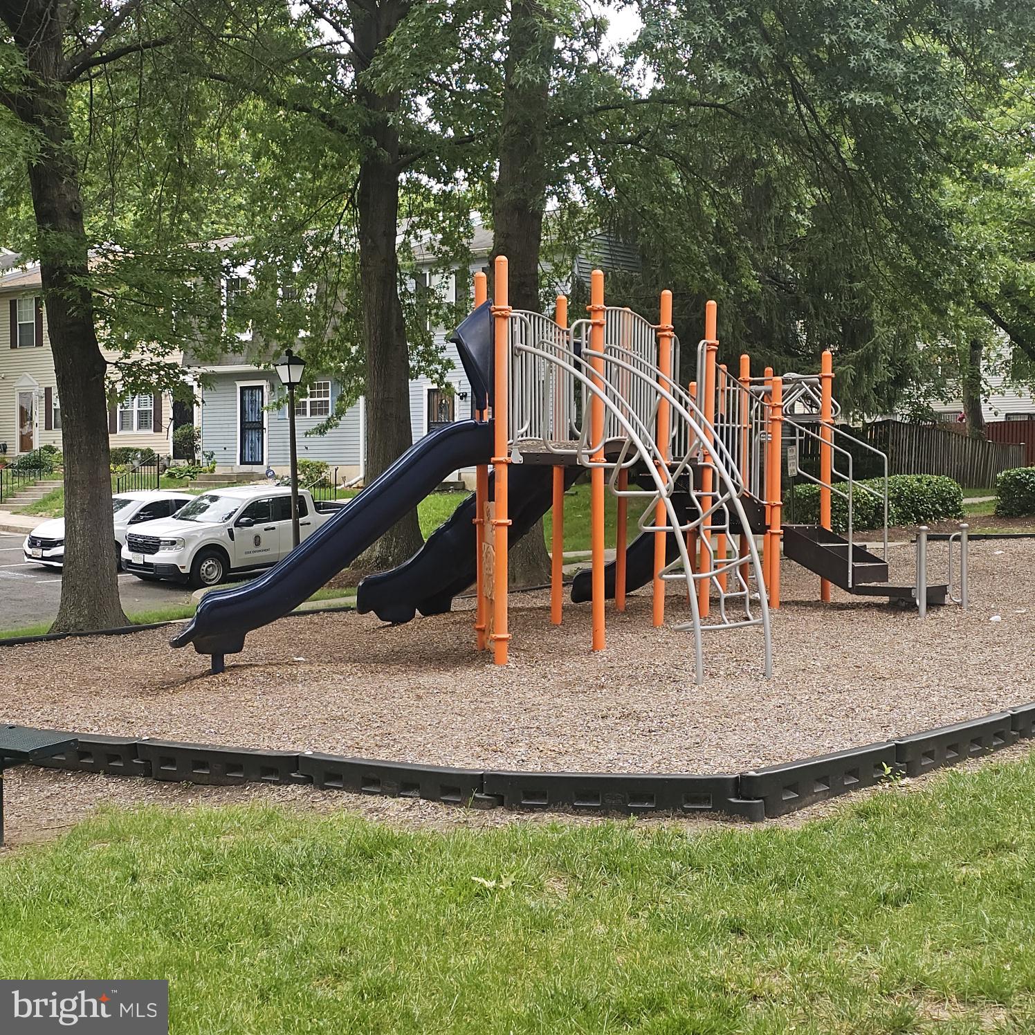 LONDON WOODS - Residential