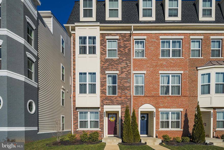 East Church presents to you - 515 E 7th Street!

Meticulously maintained 4 level home with 2 full bathrooms and 2 half bathrooms minutes from Downtown Frederick. Scenic views in both balcony and deck spaces. A lot of great natural lighting throughout four levels of this end unit townhome. East church is a true community - pools, parks, trails, club house and much more! - Welcome to your new home in 2024!