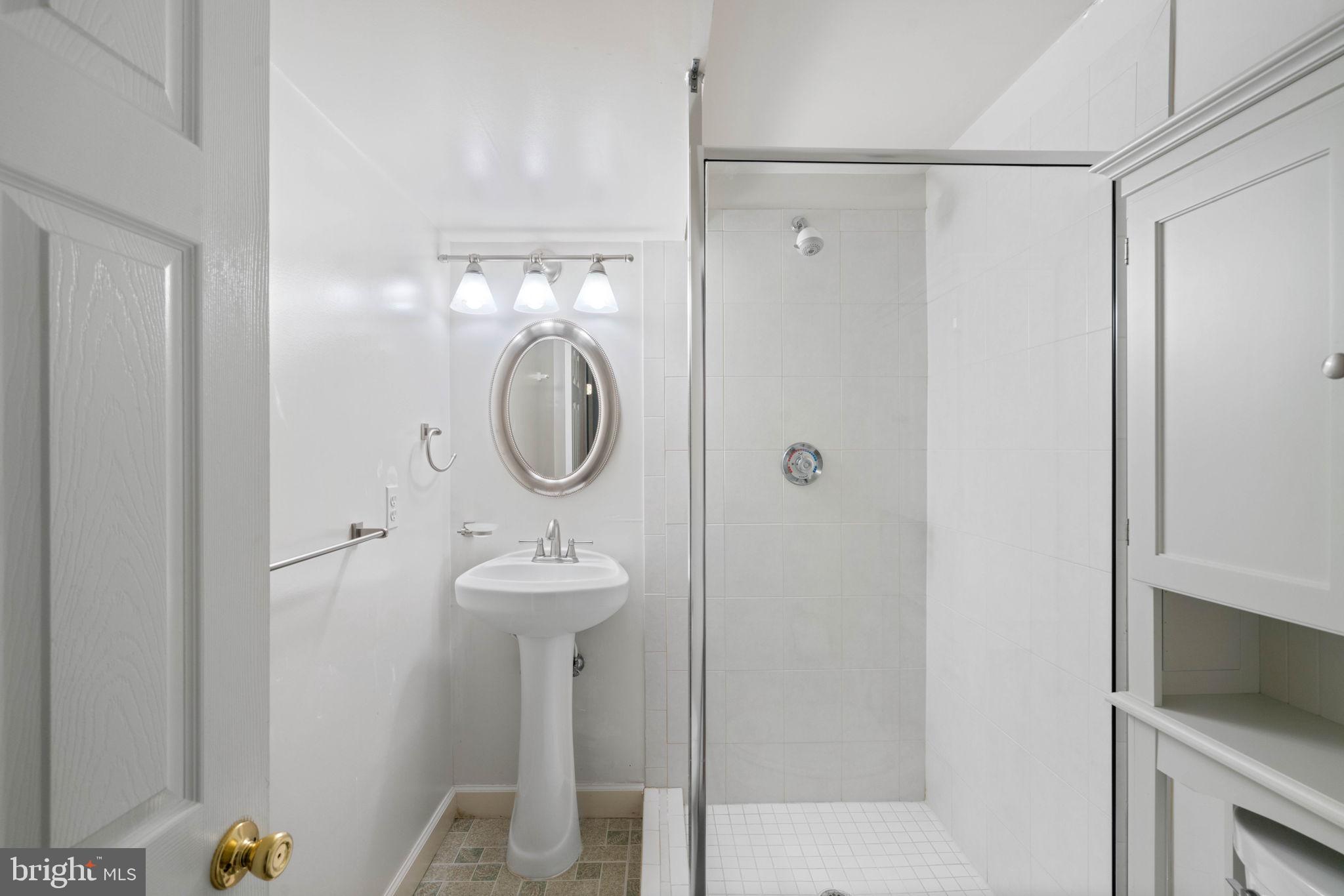 MT VERNON VALLEY - Residential Lease