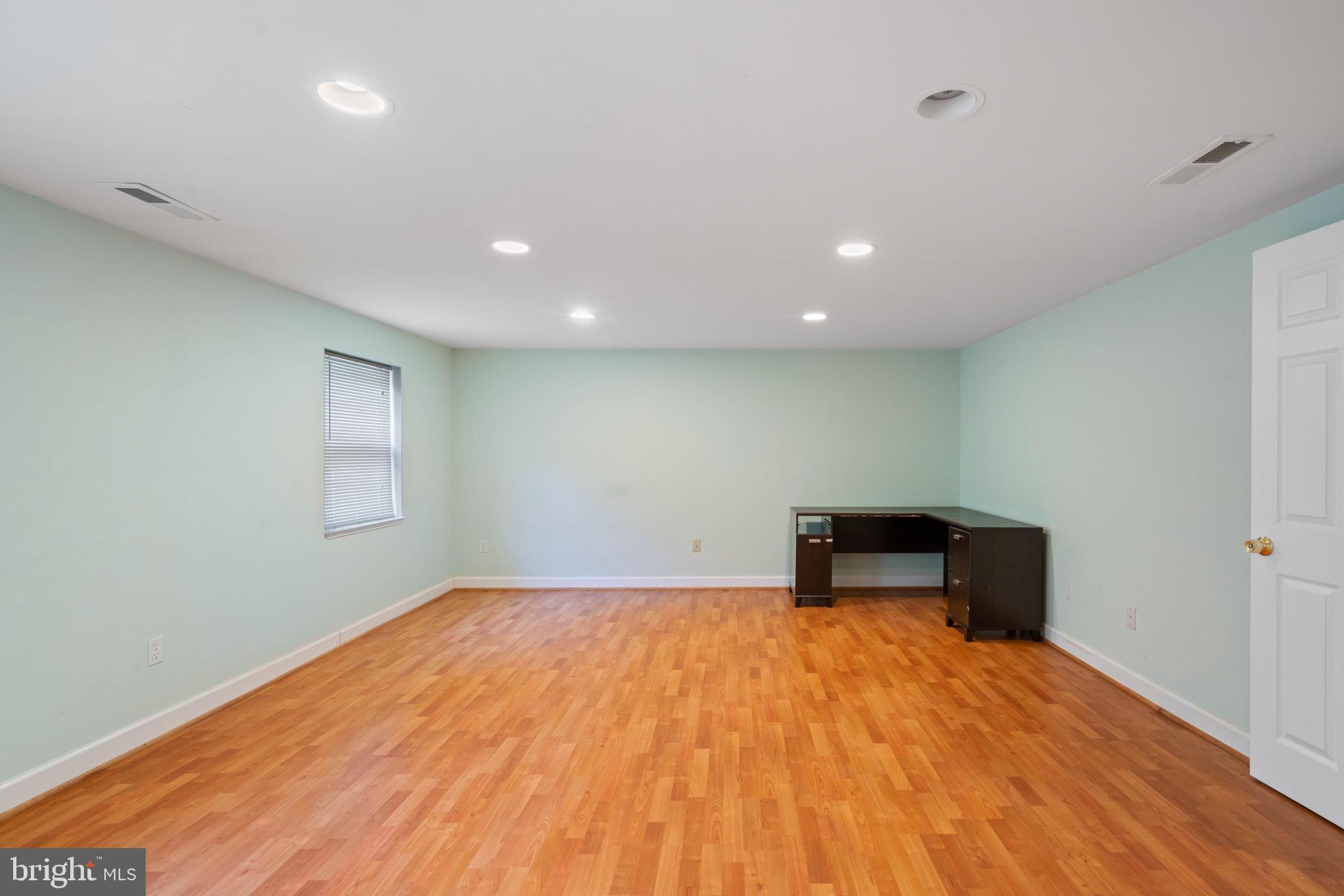 MT VERNON VALLEY - Residential Lease