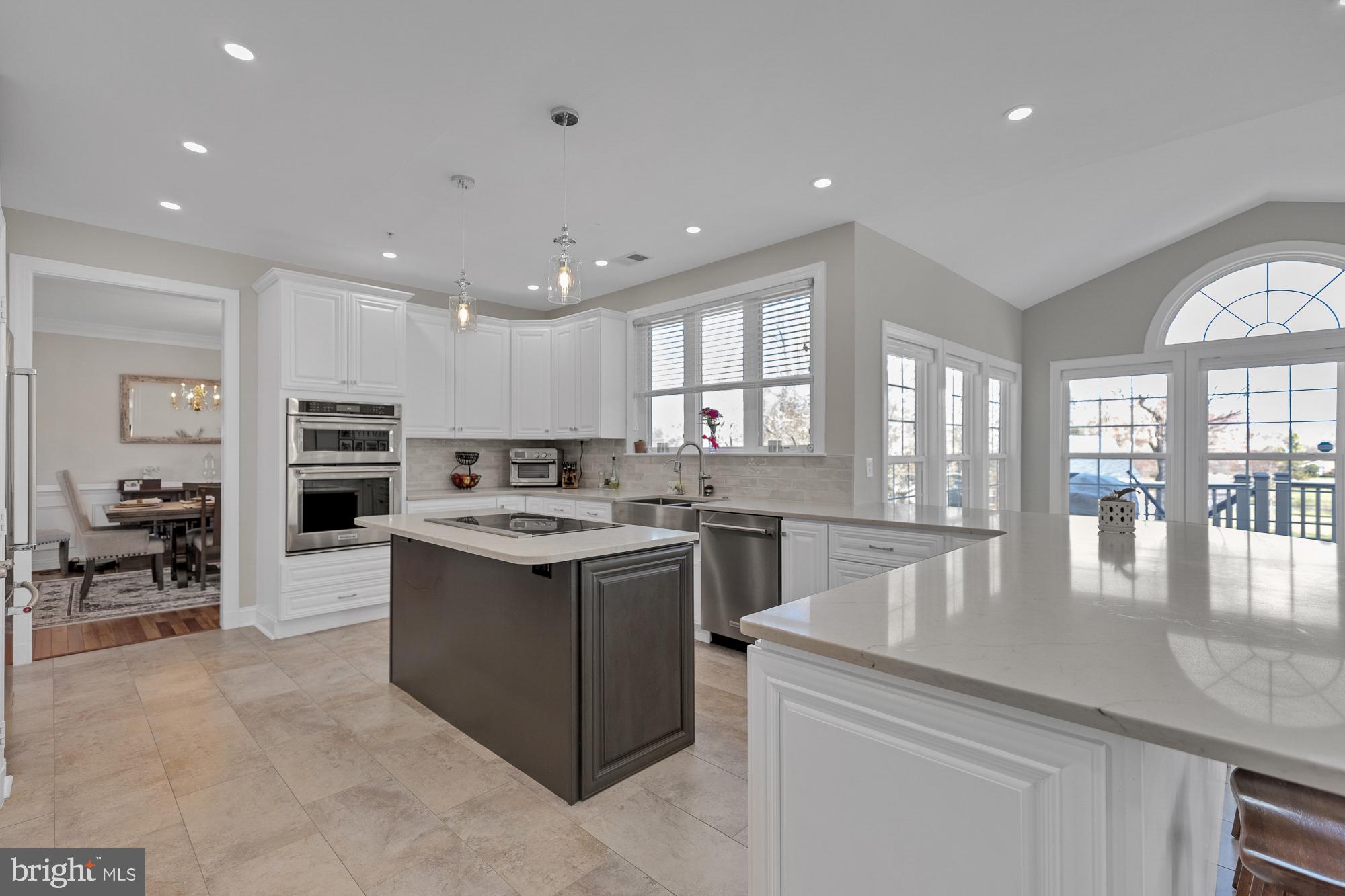 STRAWBERRY GLENN - Residential