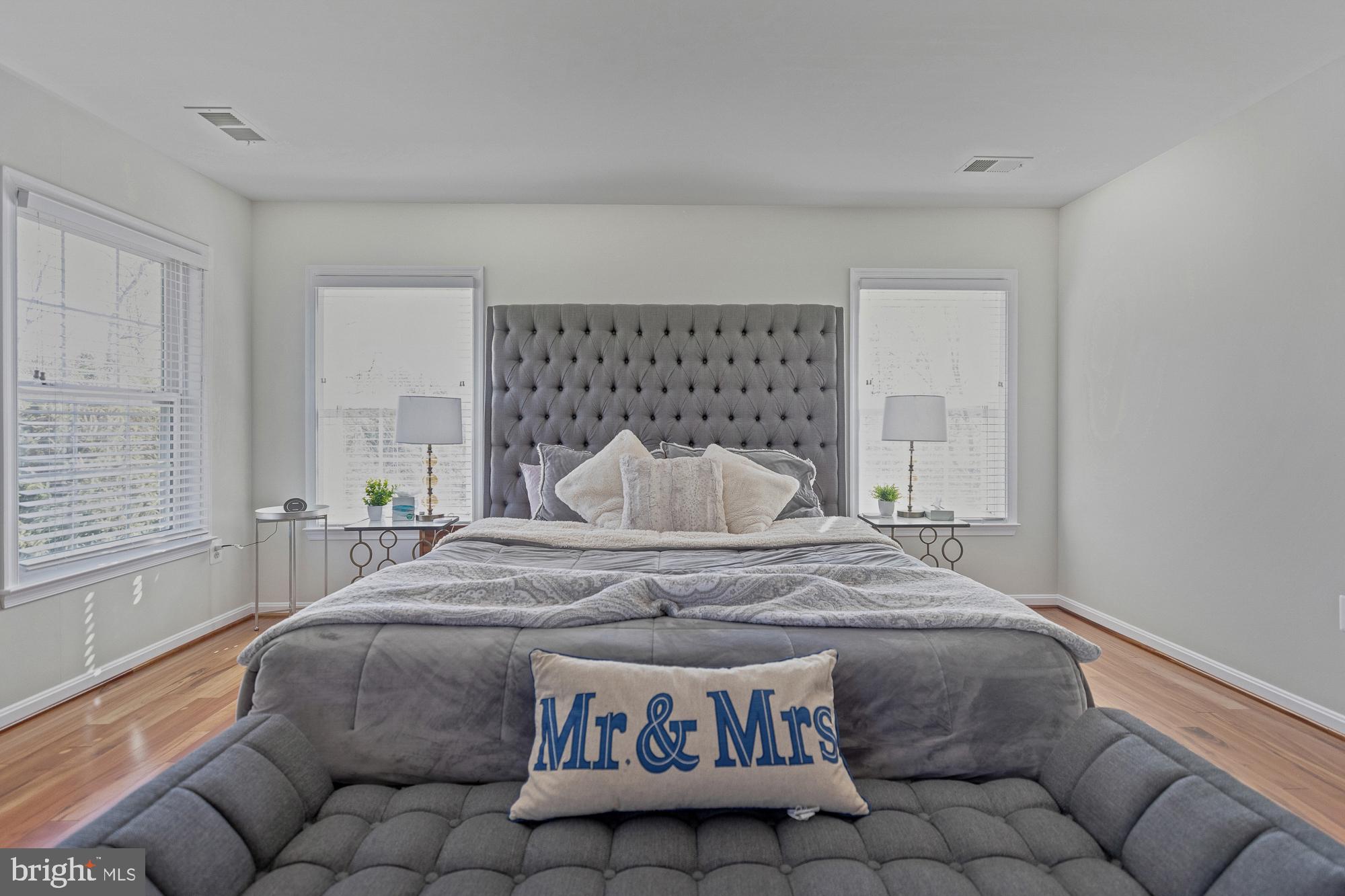 STRAWBERRY GLENN - Residential