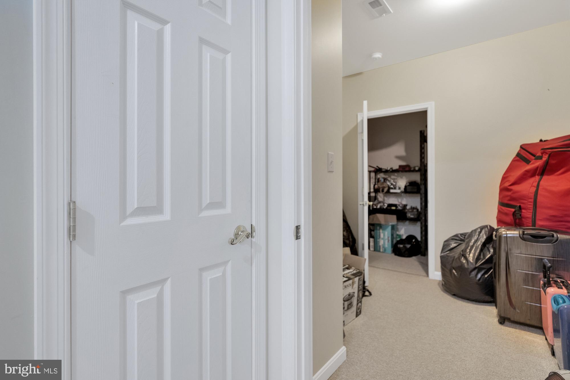 STRAWBERRY GLENN - Residential