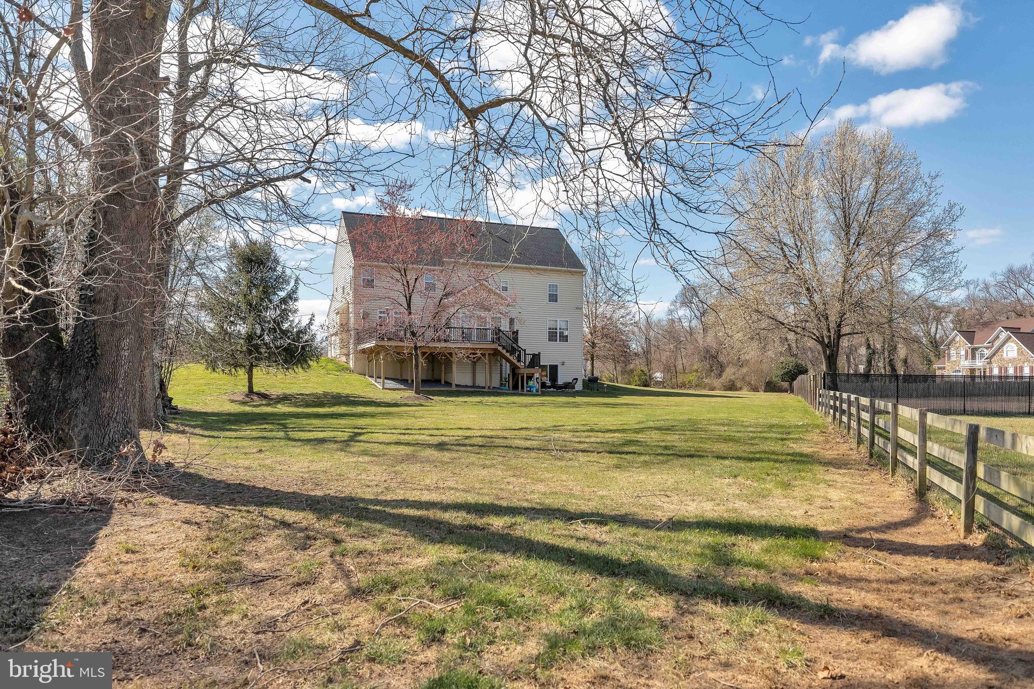 STRAWBERRY GLENN - Residential