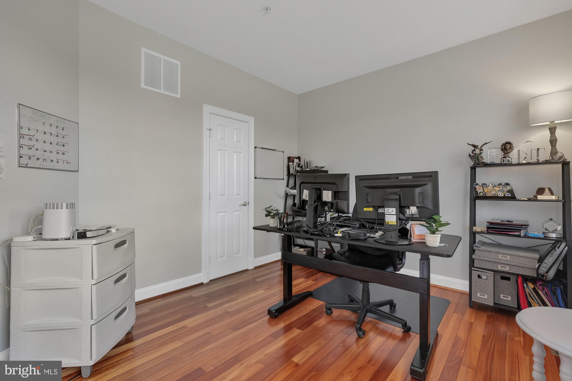 STRAWBERRY GLENN - Residential