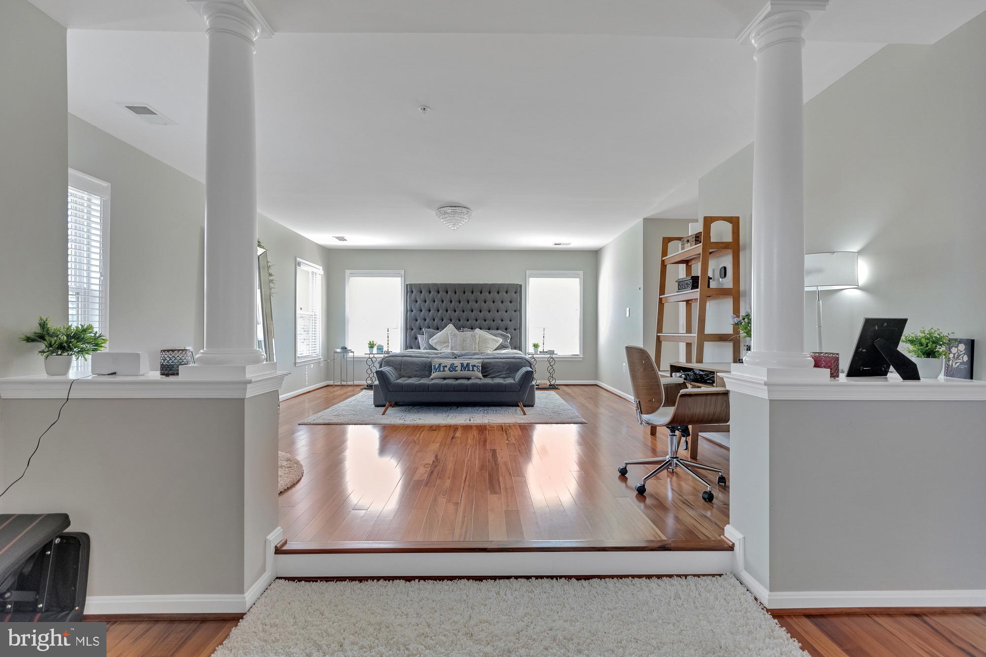 STRAWBERRY GLENN - Residential