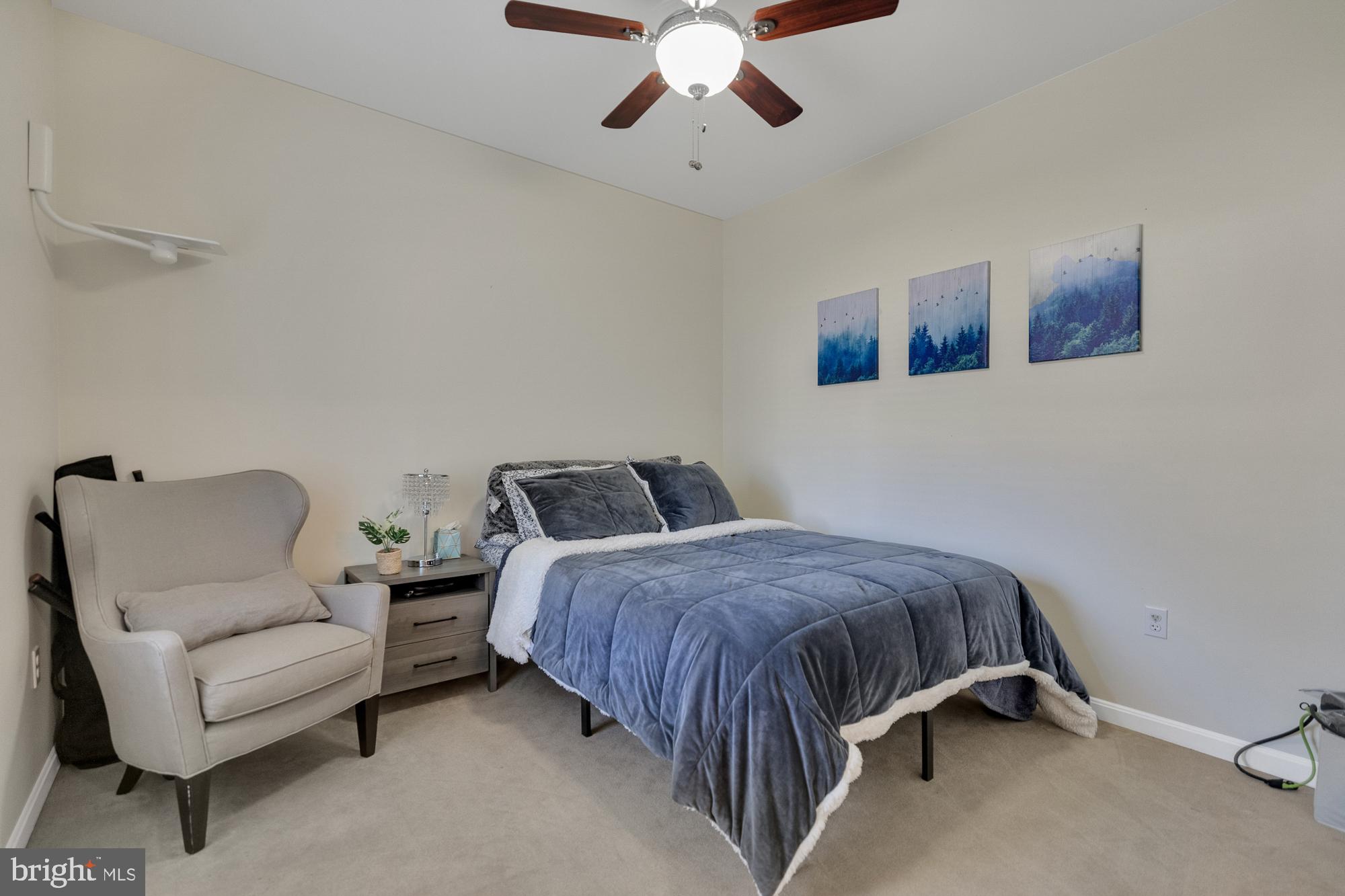 STRAWBERRY GLENN - Residential