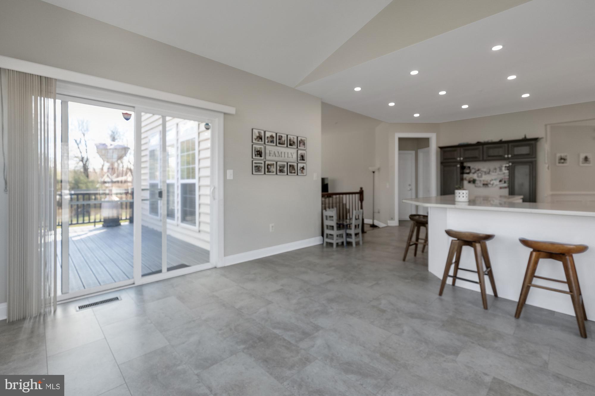 STRAWBERRY GLENN - Residential