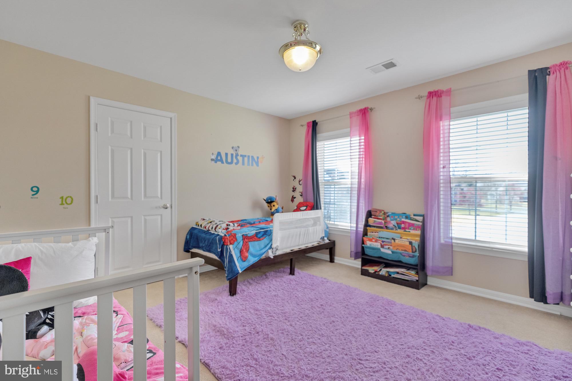 STRAWBERRY GLENN - Residential