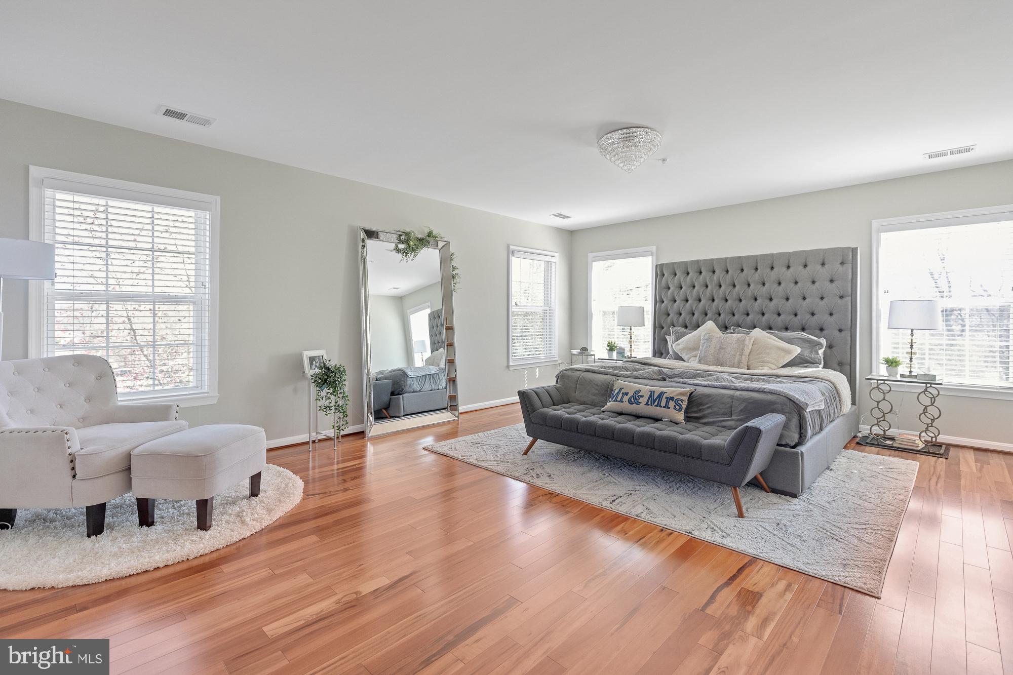 STRAWBERRY GLENN - Residential