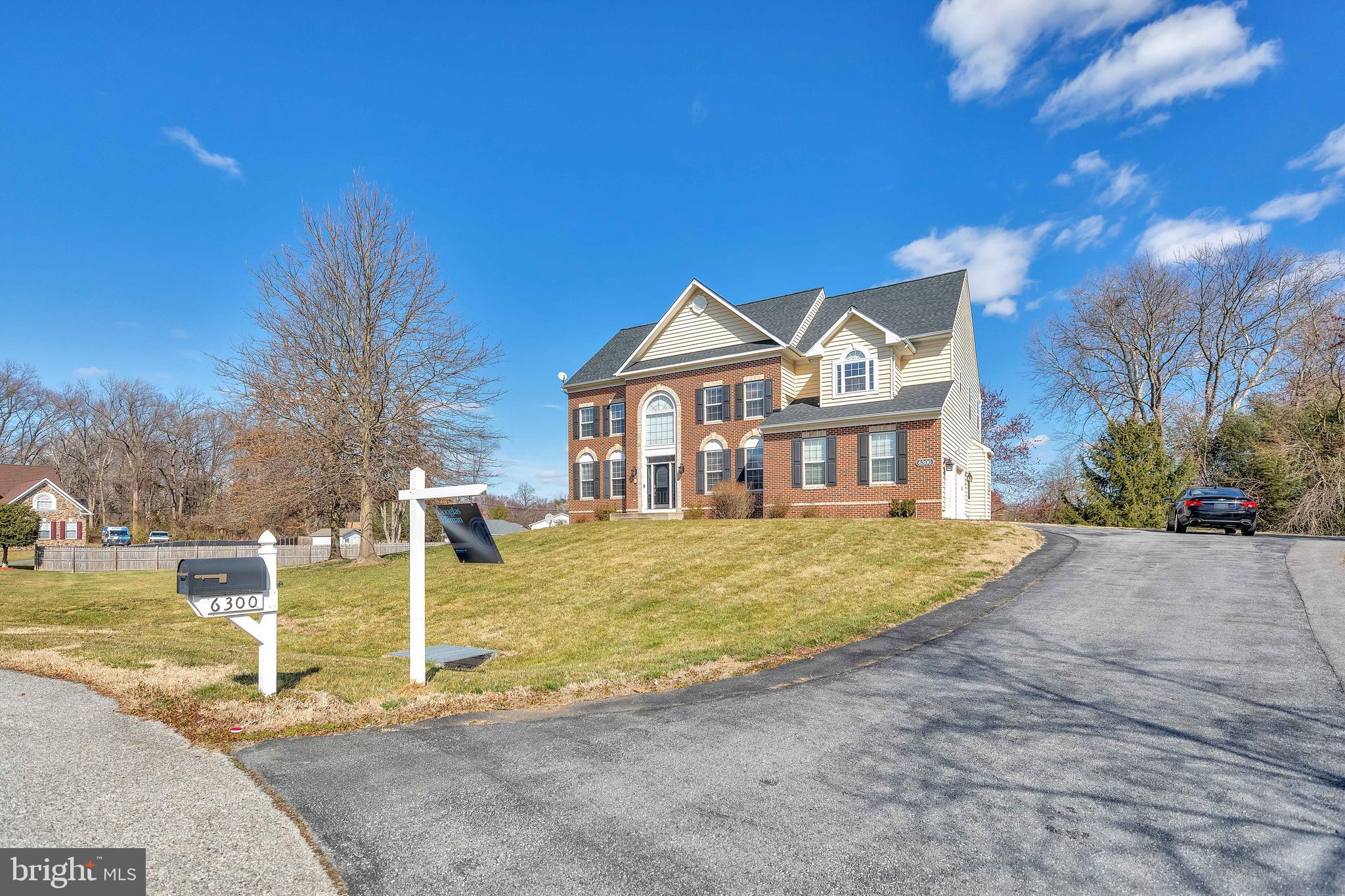 STRAWBERRY GLENN - Residential