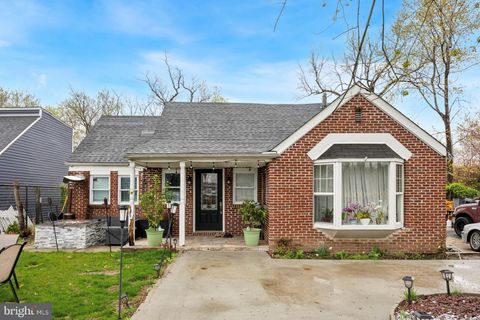 1201 PACIFIC AVENUE BRISTOL PA 19007