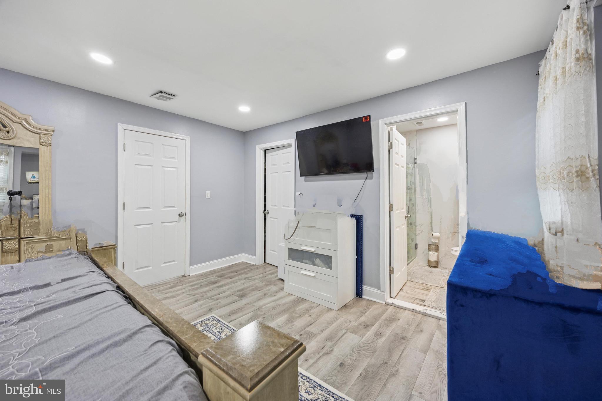 BRISTOL - Residential