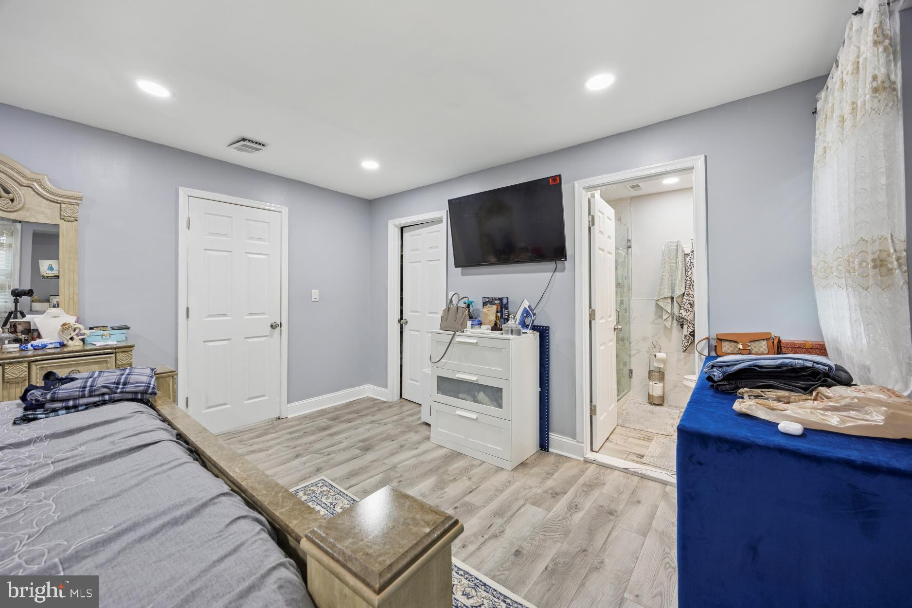 BRISTOL - Residential