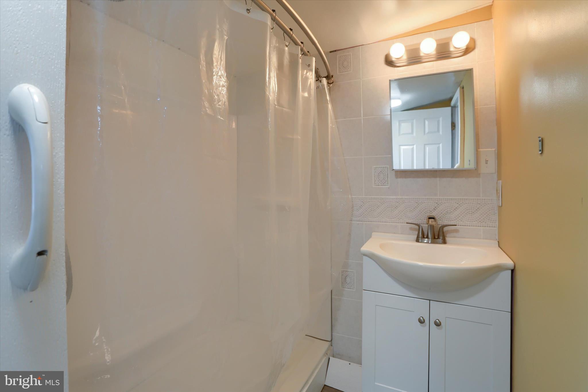 BARNESVILLE - Residential