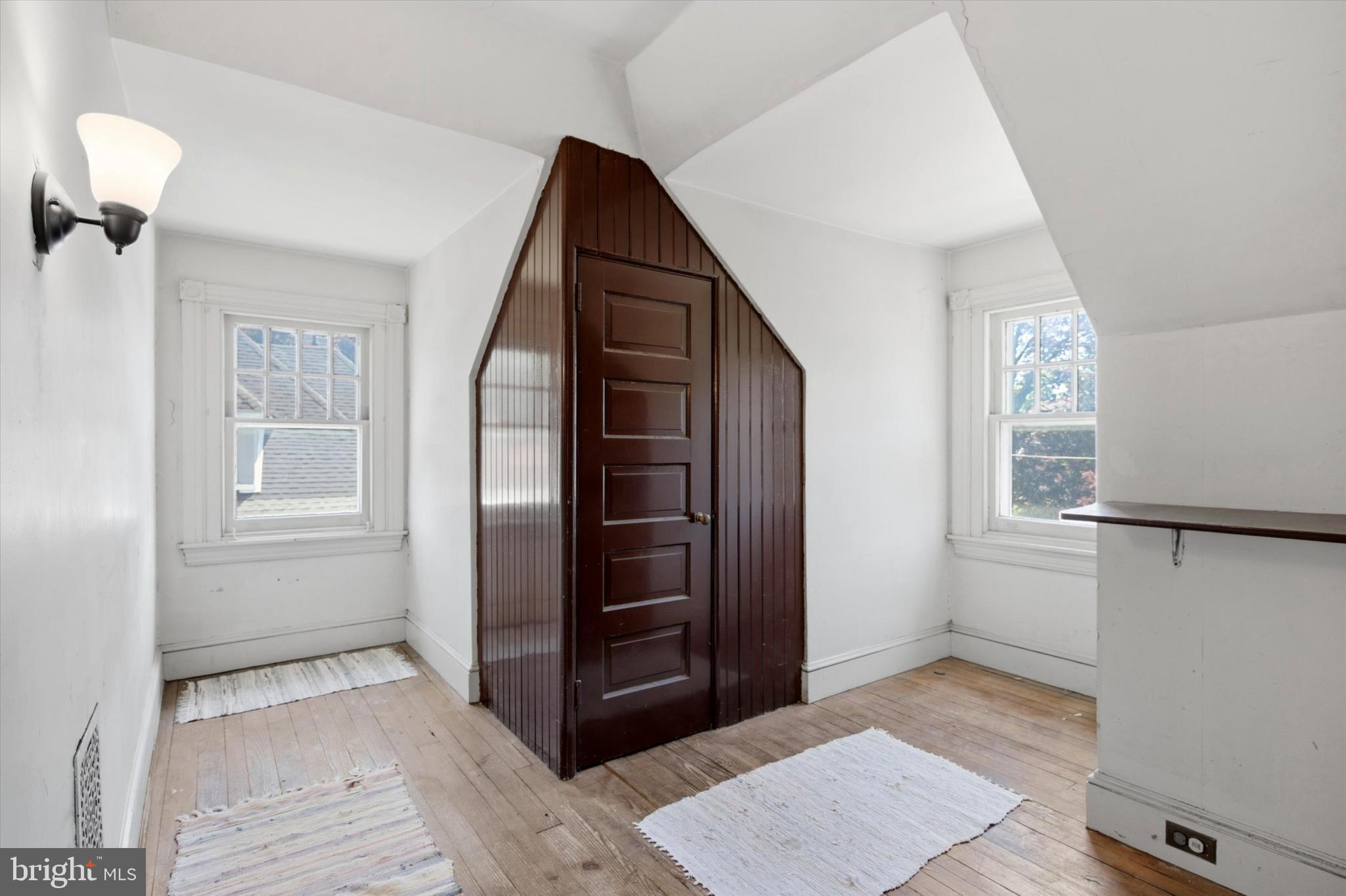 ELKINS PARK - Residential