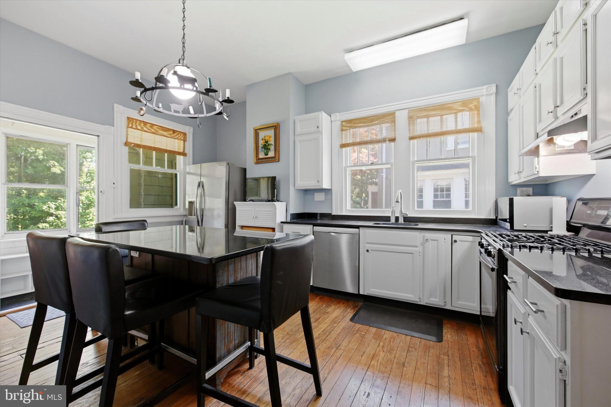 ELKINS PARK - Residential