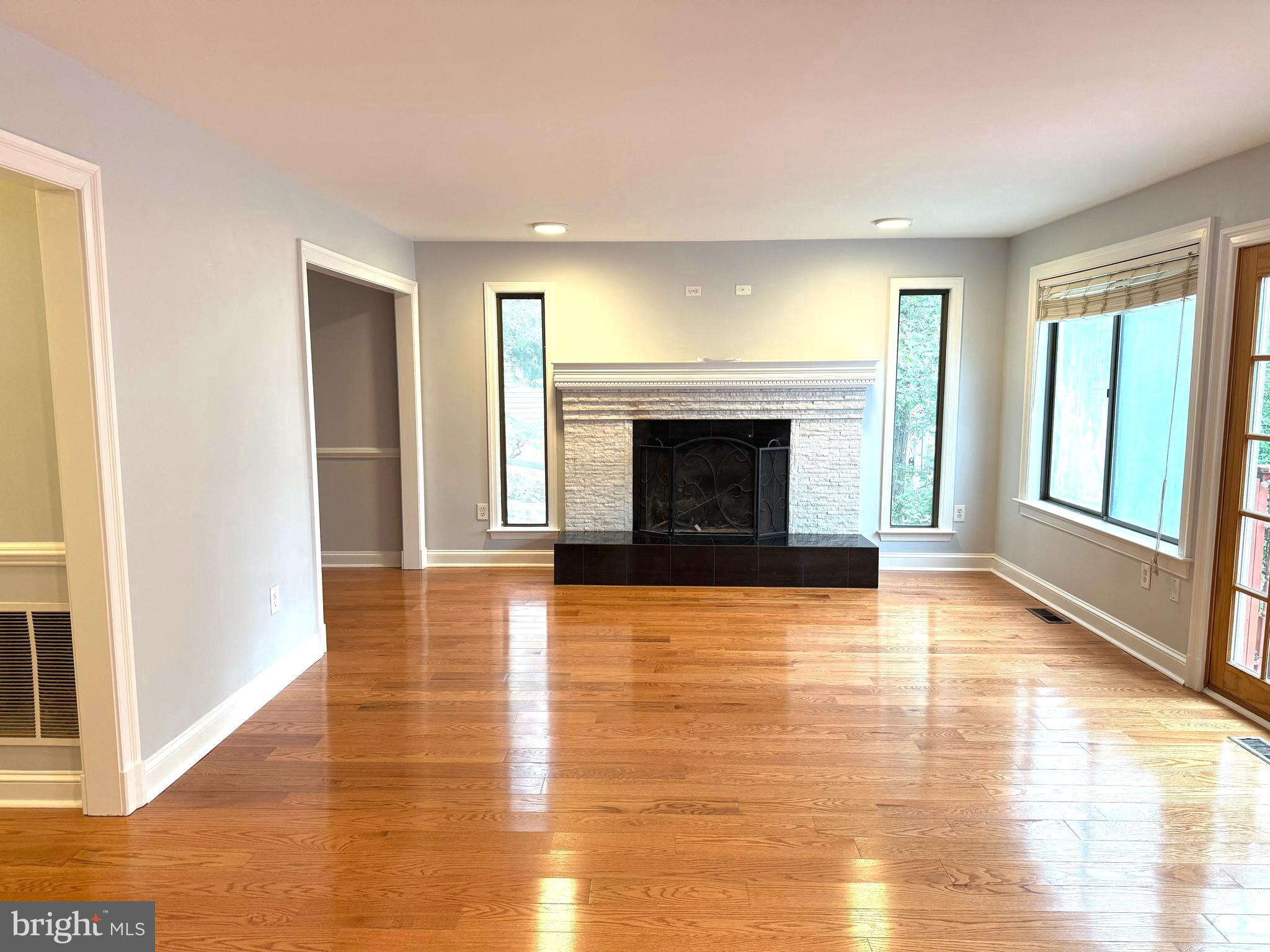 GALLOWS ESTATES - Residential