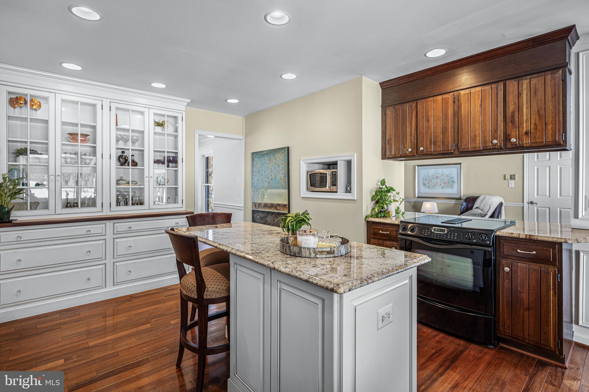 WOODMARK - Residential