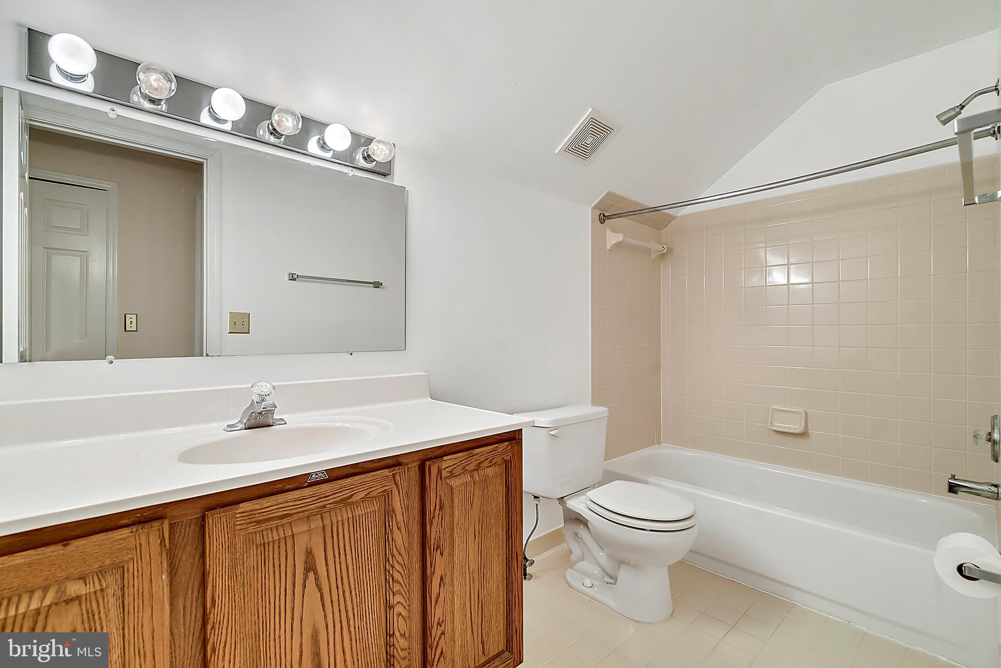 SOUTH WALES - Residential