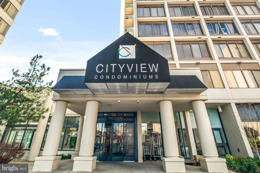 Welcome to this charming studio condo in the sought-after City View community—perfect as a full-time residence or a convenient pied-à-terre in the city. Move right in and enjoy the ease of a thoughtfully designed space featuring rich hardwood floors that add warmth and character to the living area. The sellers are including a Murphy bed, making it easy to maximize both comfort and functionality. The kitchen offers ample cabinet storage and is fully equipped with an oven/range, refrigerator, dishwasher, disposal, and microwave—everything you need for daily living or weekend getaways. A tiled bathroom with a classic shower/tub combo completes the space.

Residents of this building enjoy a premier location with state-of-the-art amenities including a heated pool with a lush garden, bike room, fitness center, on-site laundry facilities, 24-hour security and guard for convenient package delivery. Easily entertain with a guest suite on-premises to rent for family and out-of-town guests. This pet-friendly building has everything you could possibly need plus more. Local conveniences such as Whole Foods, Target, world-renowned museums, incredible restaurants, and attractions are steps outside your door. Easy commuting to Center City via Septa bus or within walking distance to Rittenhouse Square. For an active lifestyle, take advantage of the building's own gym or enjoy walking, biking, and running along the river on Kelly Drive.