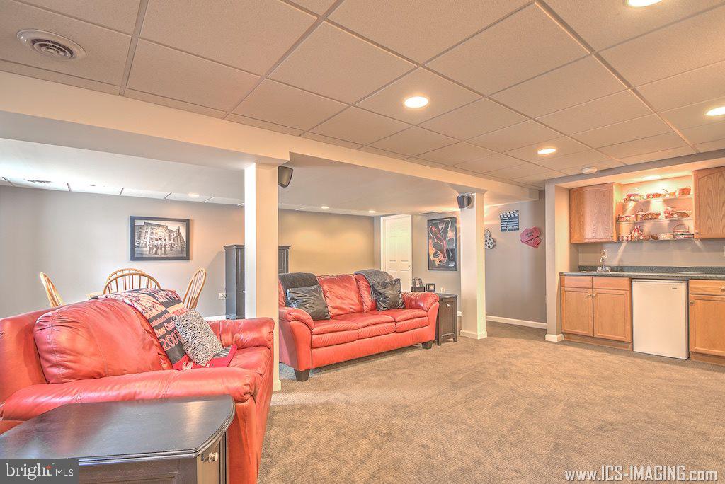FAIRWINDS - Residential