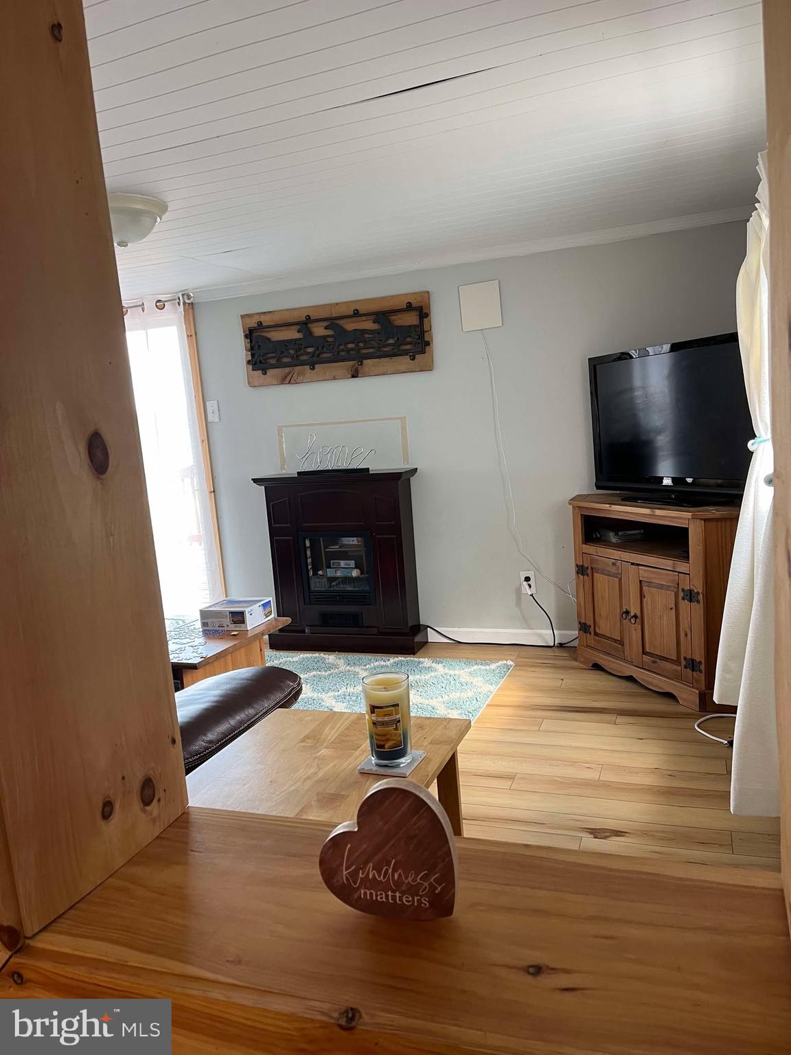 GOLDEN ACRES - Residential