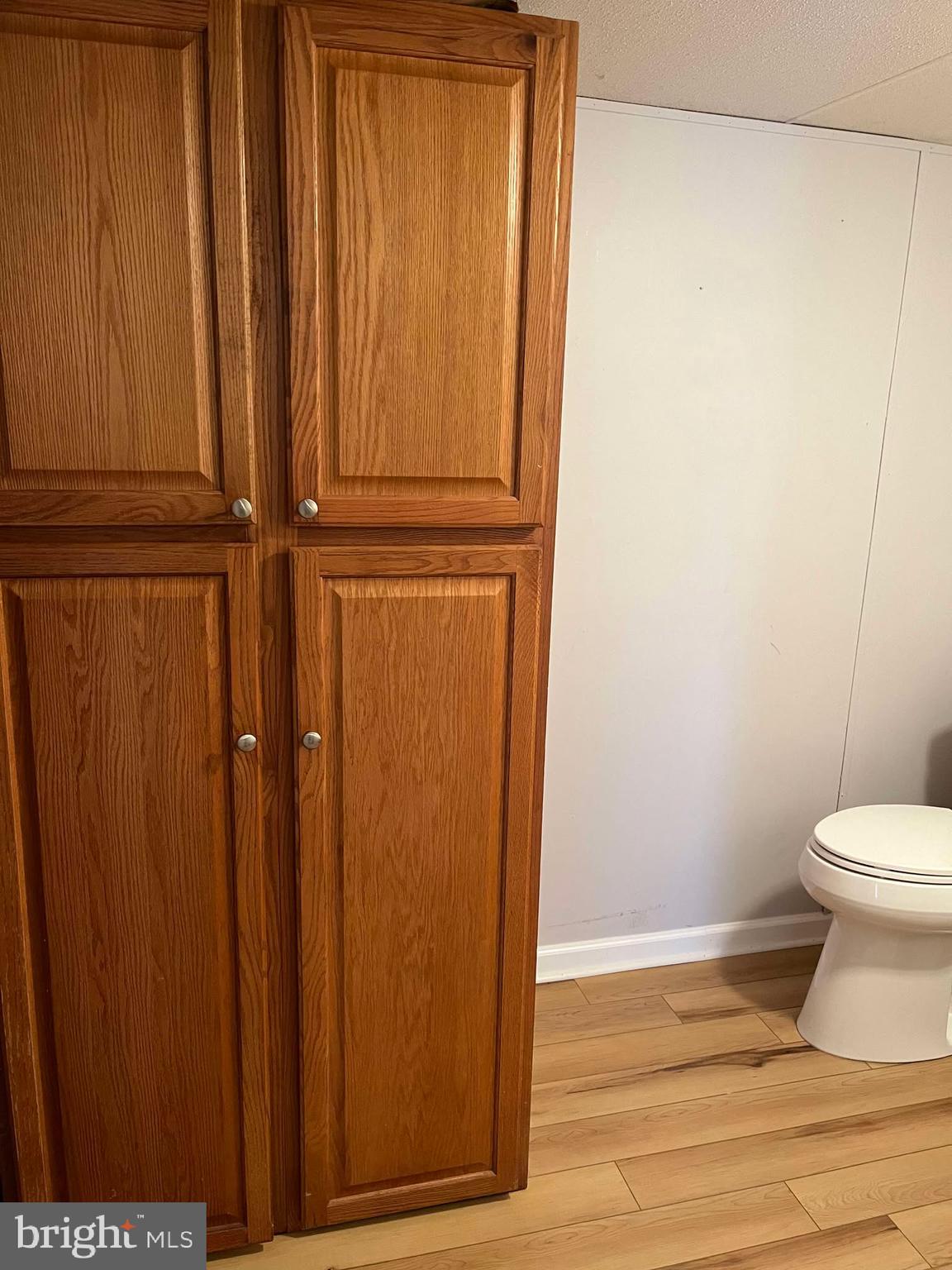 GOLDEN ACRES - Residential