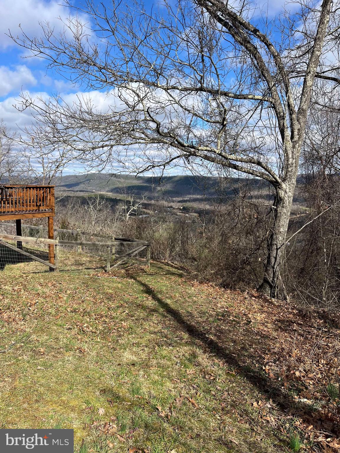 GOLDEN ACRES - Residential