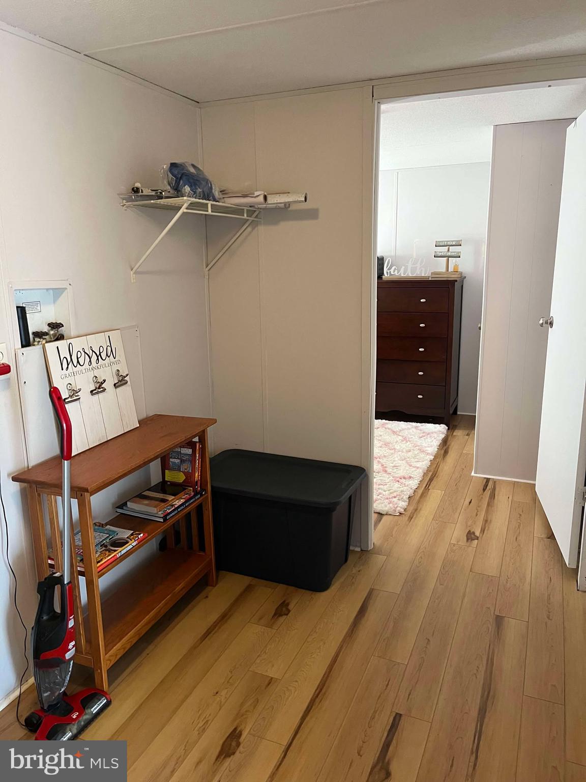 GOLDEN ACRES - Residential