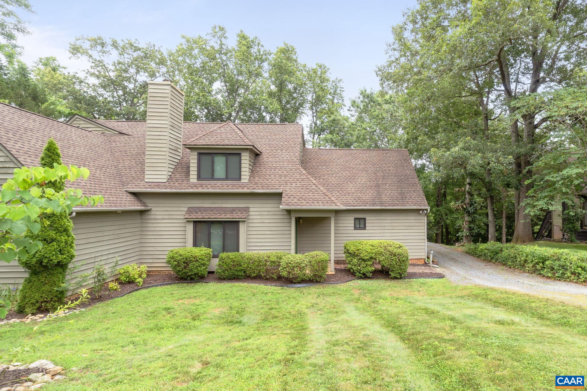 1043 AMBER RIDGE RD