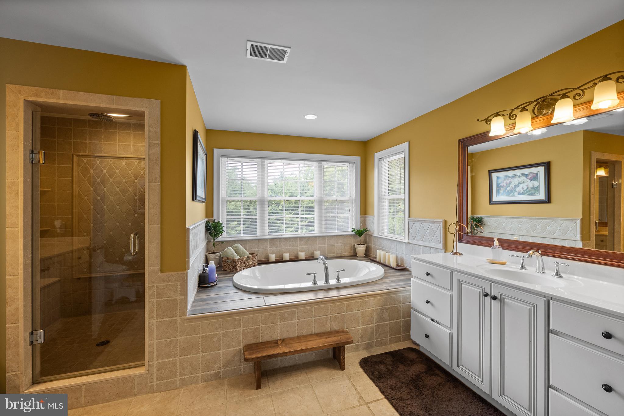 PONDVIEW - Residential