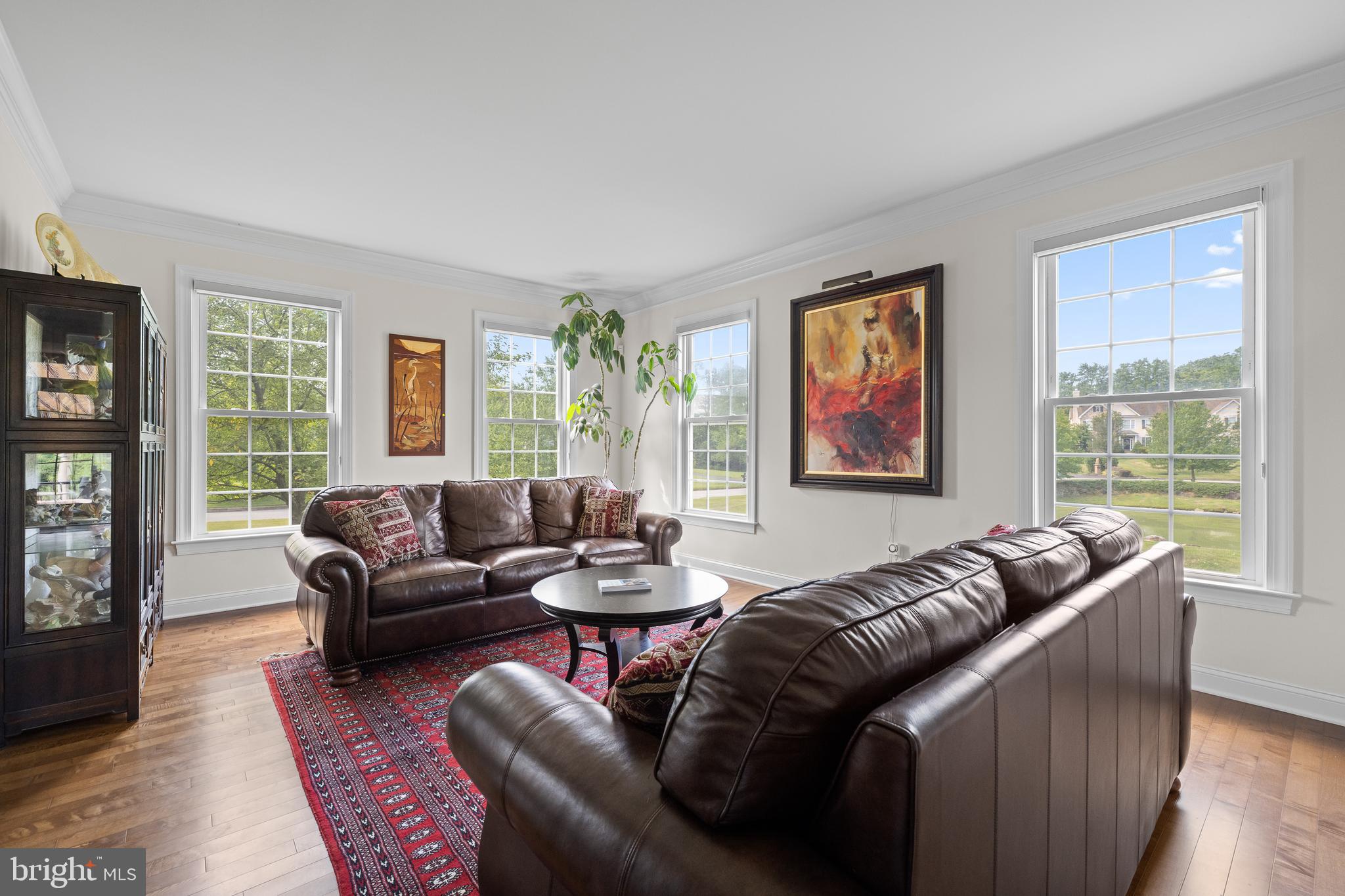 PONDVIEW - Residential