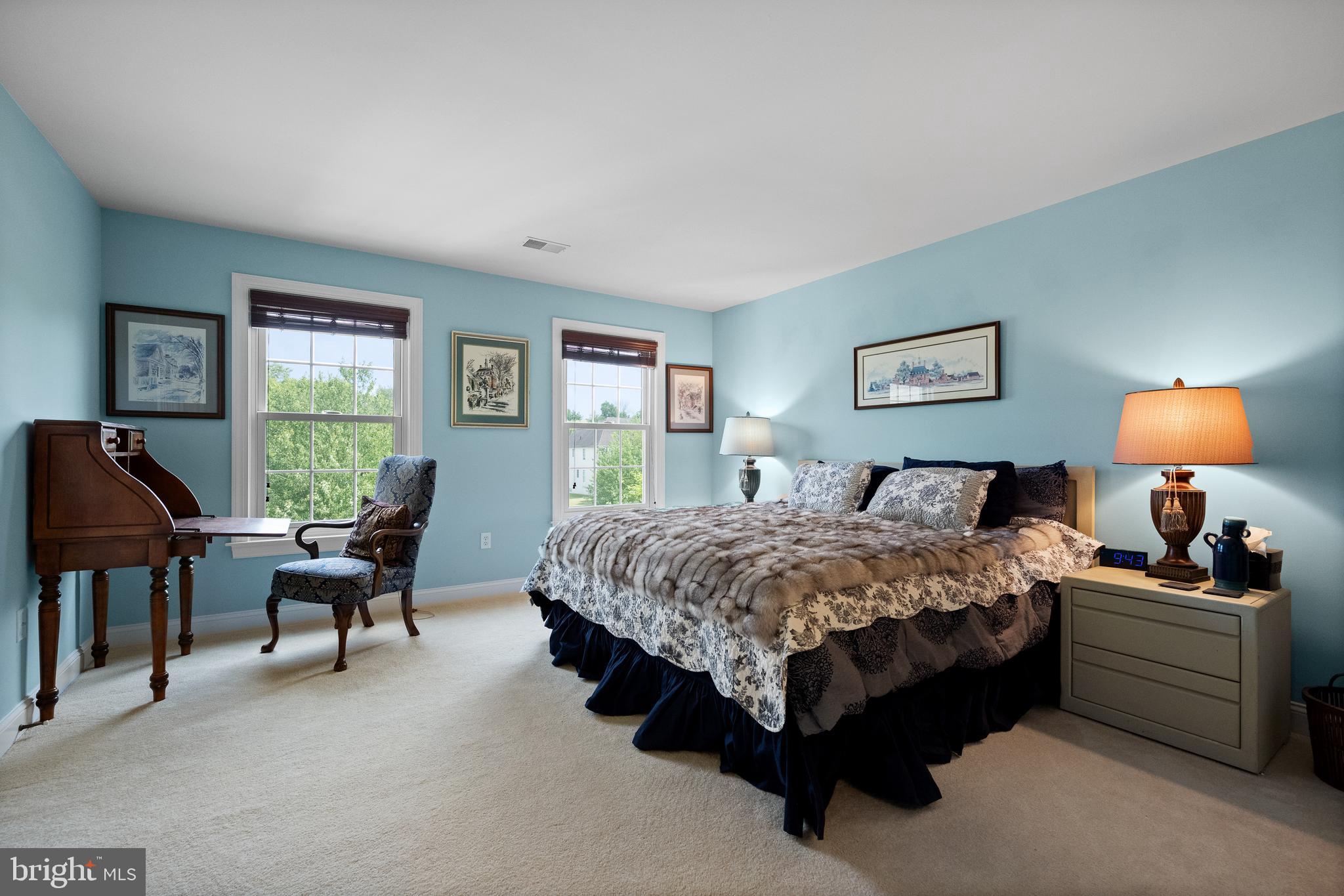 PONDVIEW - Residential