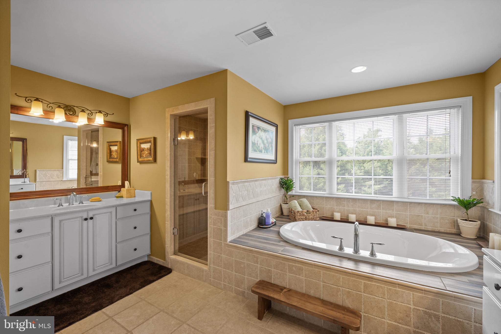 PONDVIEW - Residential