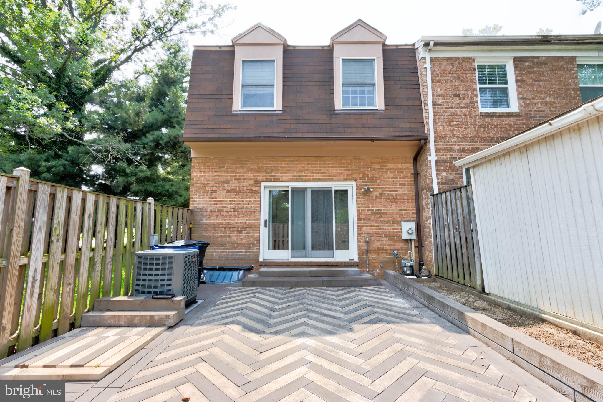 STRATHMORE - Residential Lease