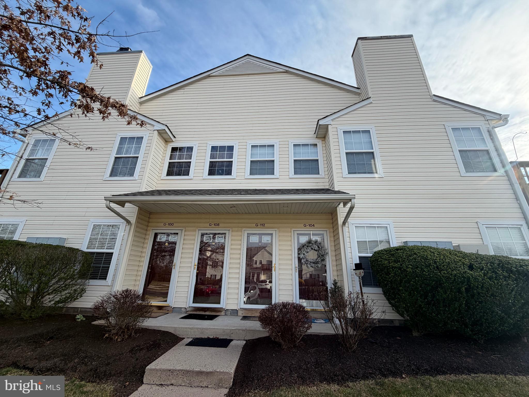 WALNUT BANK FARMS - Residential Lease