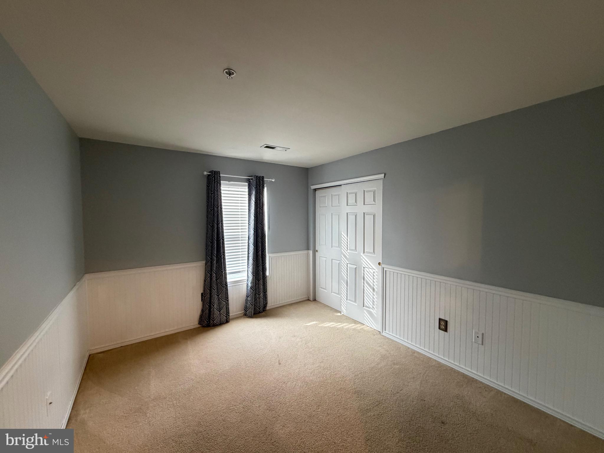 WALNUT BANK FARMS - Residential Lease