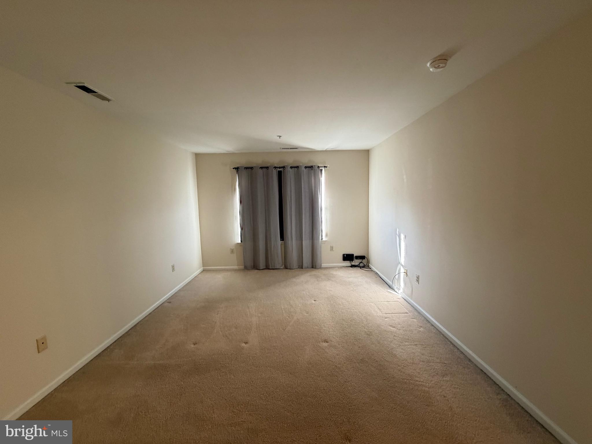 WALNUT BANK FARMS - Residential Lease