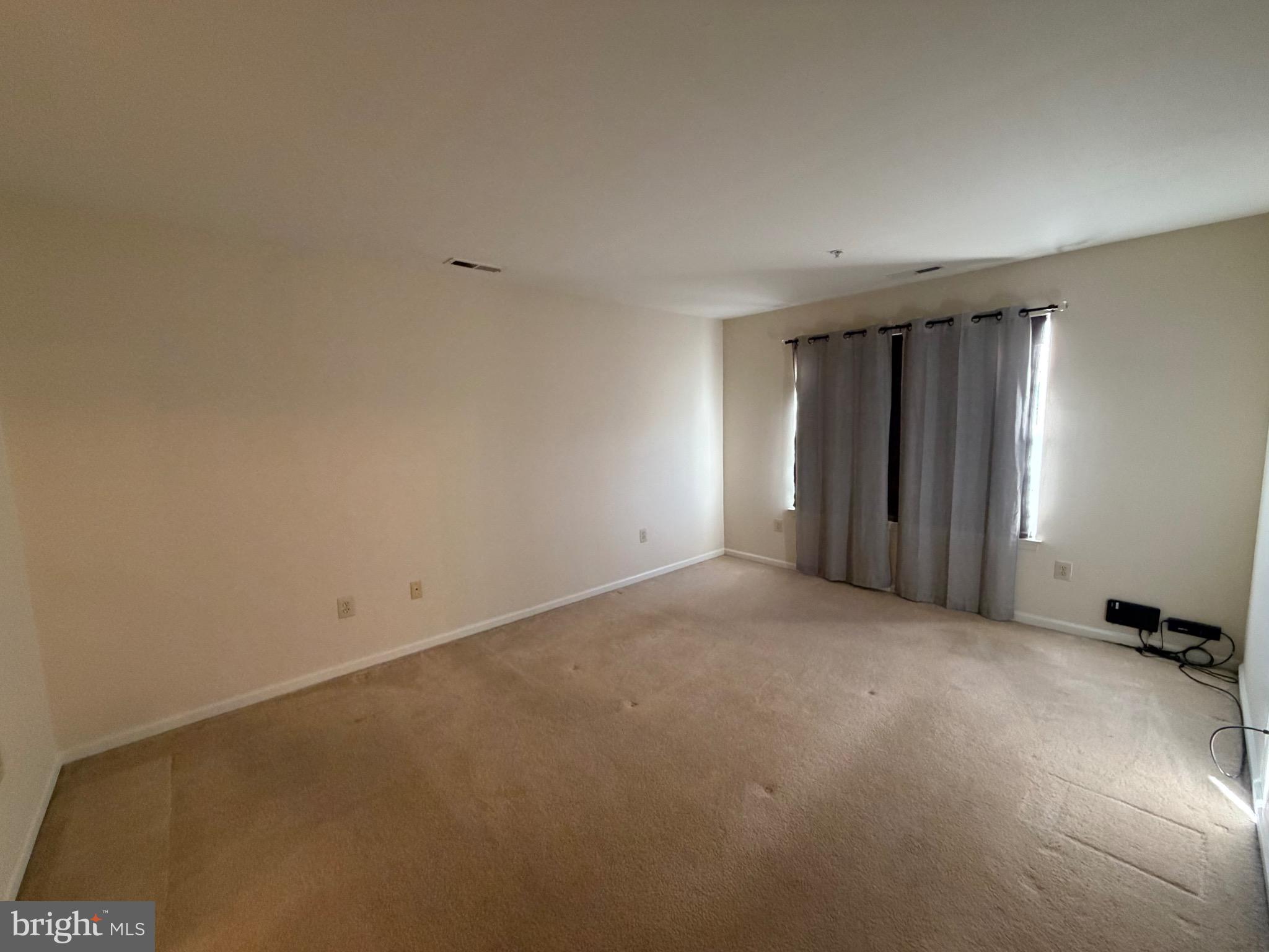 WALNUT BANK FARMS - Residential Lease